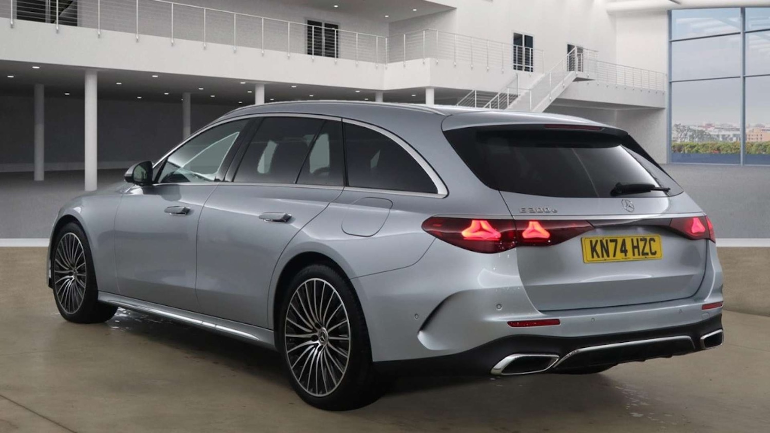 Used Mercedes-Benz E Class 2024 for sale - 76393387: Photo 7