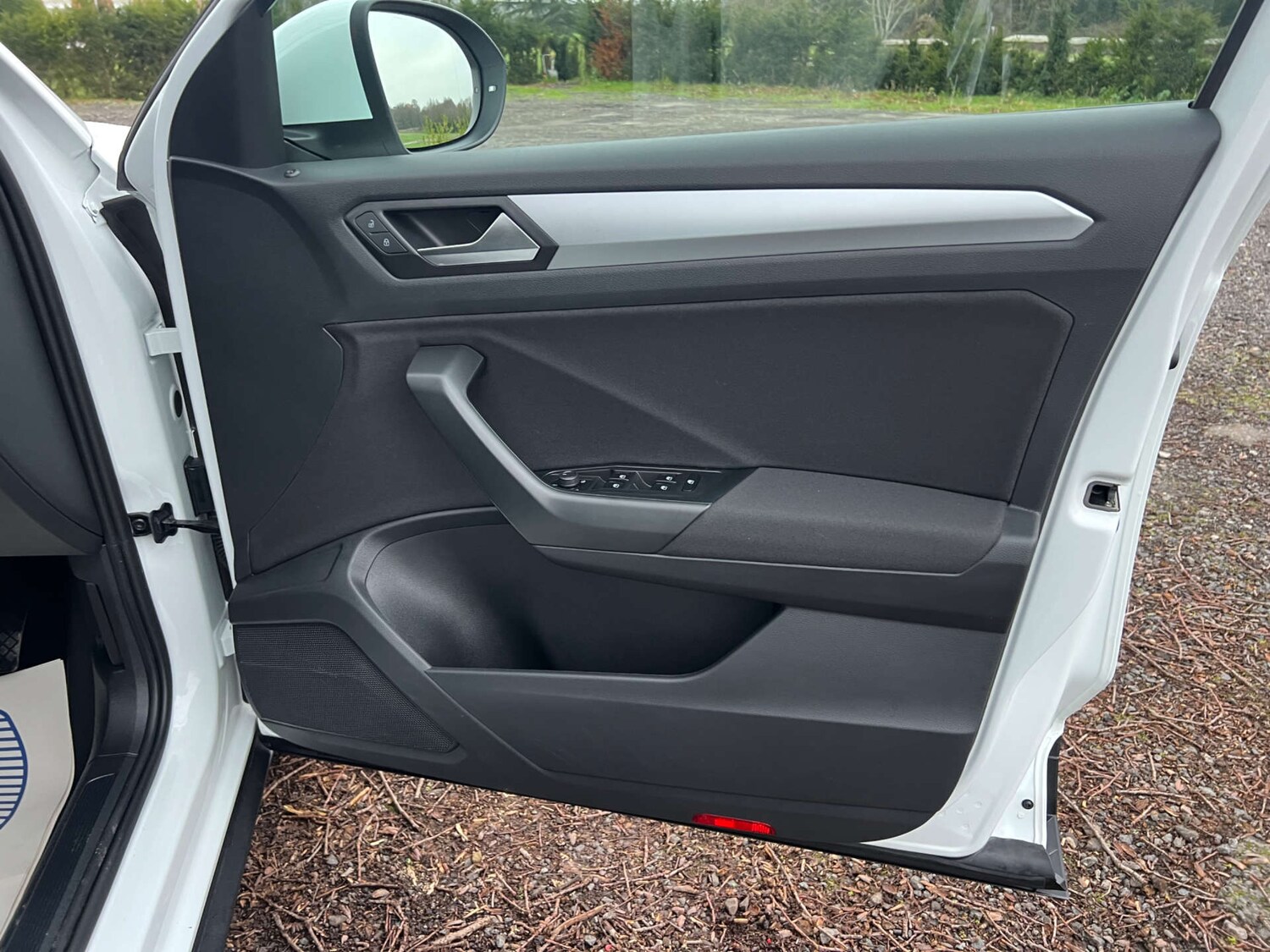 Used Volkswagen T-Roc 2023 for sale - 77022340: Photo 28