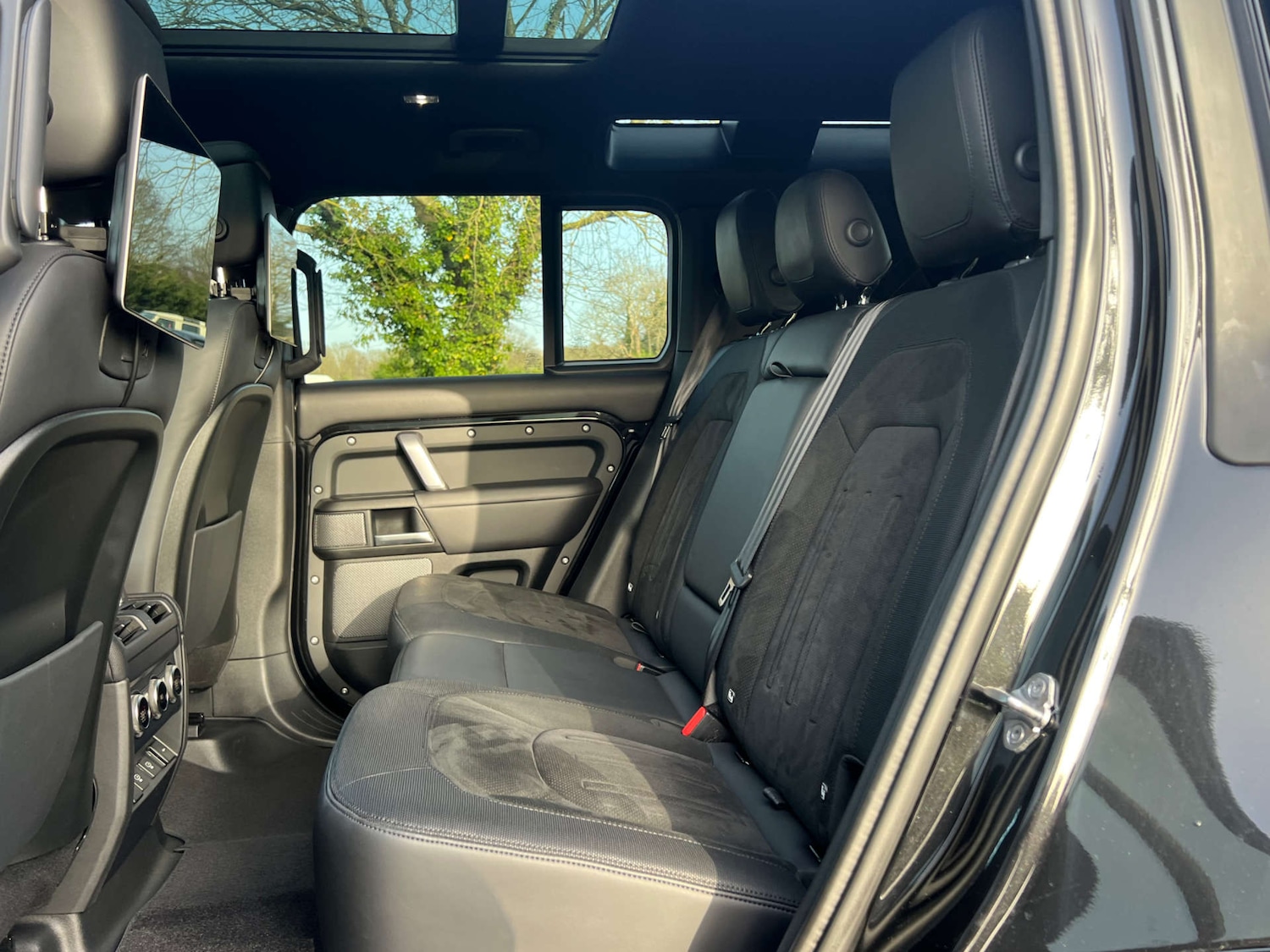 Used Land Rover Defender 2021 for sale - 77778153: Photo 34