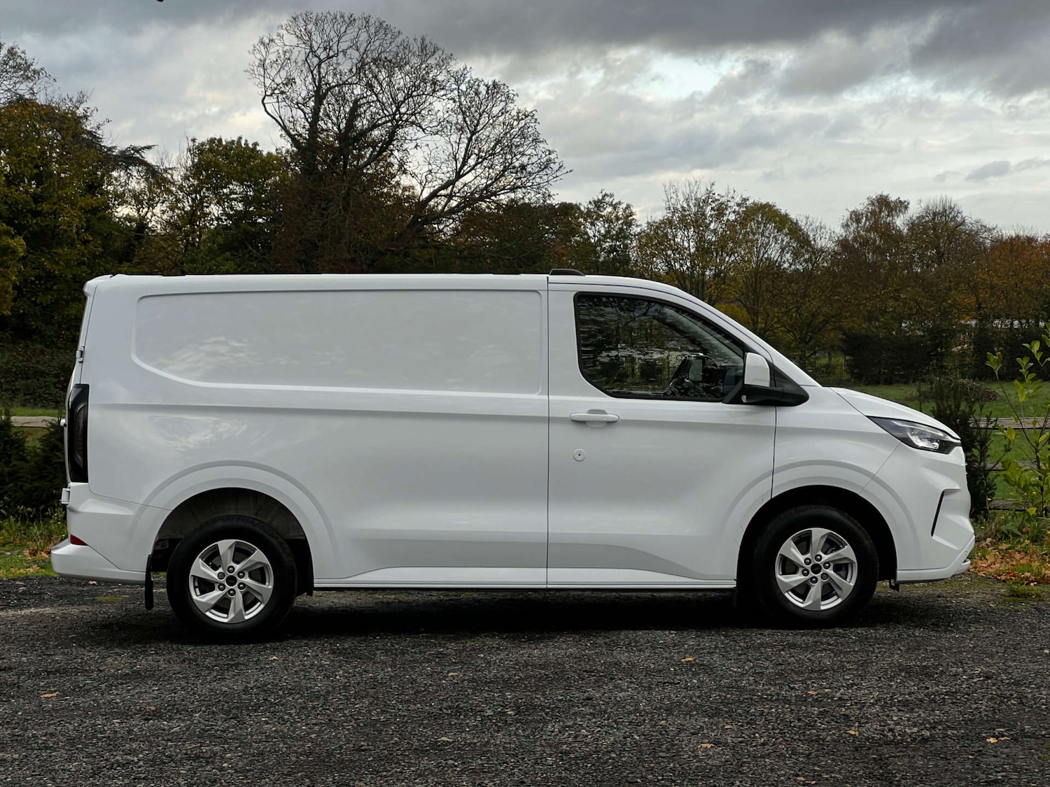 Used Ford Transit Custom 2024 for sale - 76422517: Photo 10