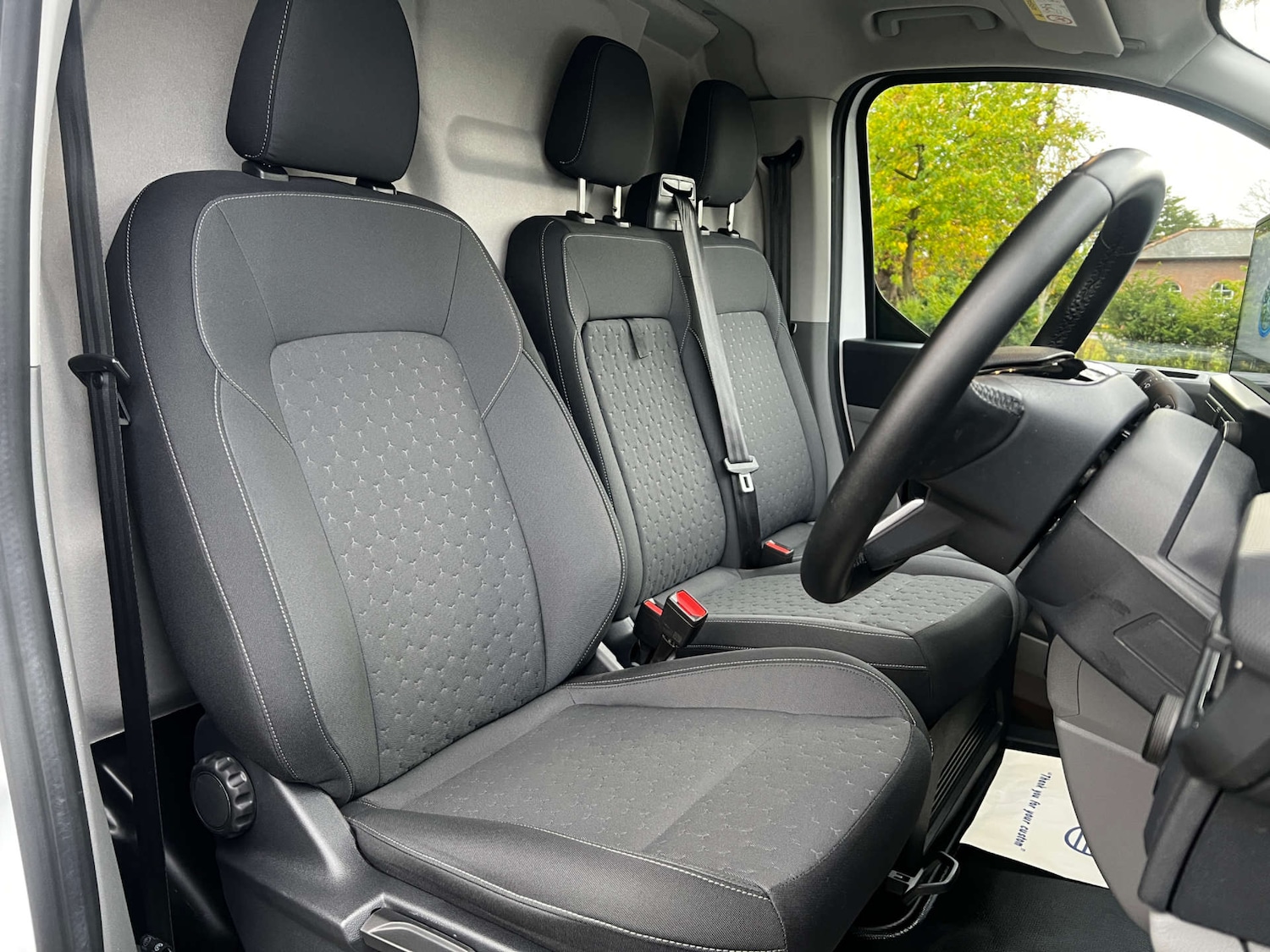 Used Ford Transit Custom 2024 for sale - 76422517: Photo 4