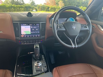 Used Maserati Levante 2022 for sale - 75822843: Photo