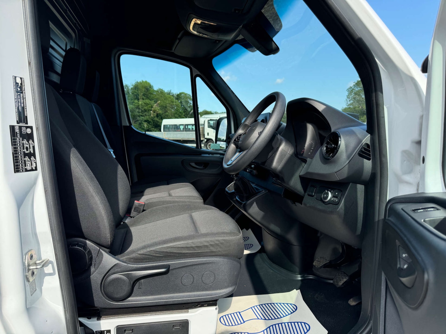 Used Mercedes-Benz Sprinter 2024 for sale - 76277494: Photo 11