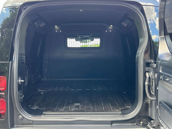 Used Land Rover Defender 2024 for sale - 75130689: Photo 14
