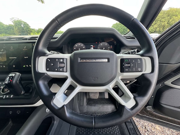 Used Land Rover Defender 2024 for sale - 75130689: Photo 32