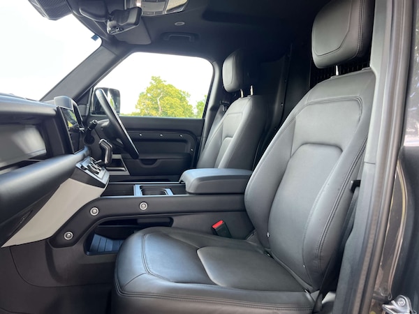 Used Land Rover Defender 2024 for sale - 75130689: Photo 36