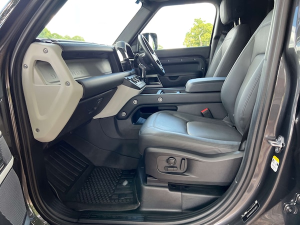 Used Land Rover Defender 2024 for sale - 75130689: Photo 37