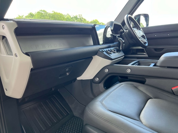 Used Land Rover Defender 2024 for sale - 75130689: Photo 40