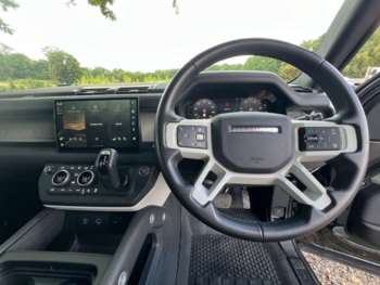 Used Land Rover Defender 2024 for sale - 75130689: Photo
