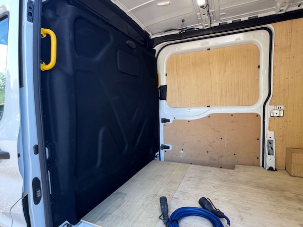 Used Ford E-Transit 2023 for sale - 76118383: Photo 11