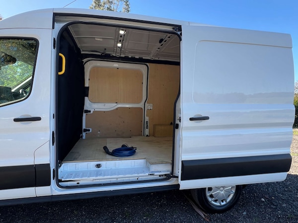 Used Ford E-Transit 2023 for sale - 76118383: Photo 5