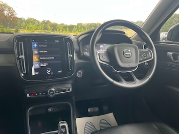 Used Volvo XC40 2021 for sale - 75760259: Photo