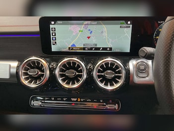 Used Mercedes-Benz EQB 2022 for sale - 76971042: Photo