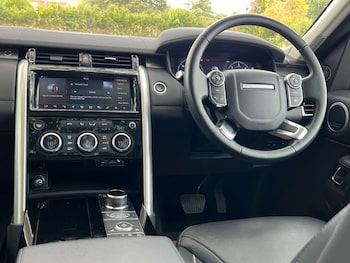 Used Land Rover Discovery 2018 for sale - 79515519: Photo