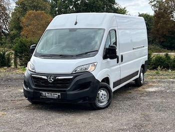 Vauxhall - Movano