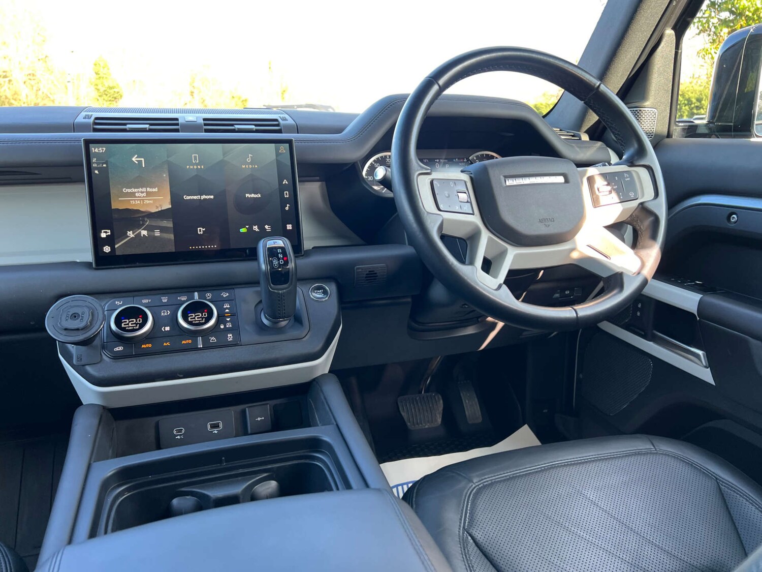 Used Land Rover Defender 2023 for sale - 77734942: Photo 5