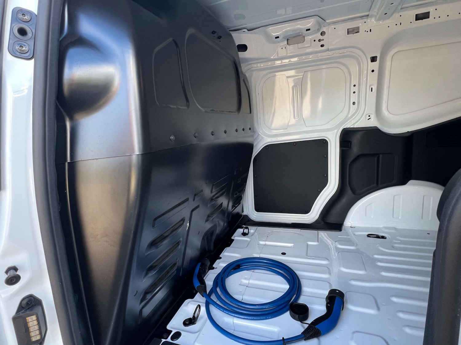 Used Ford E-Transit Courier 2025 for sale - 76340755: Photo 13