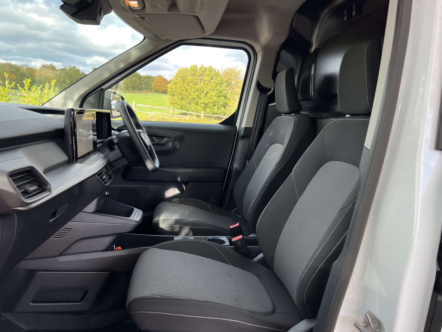 Used Ford E-Transit Courier 2025 for sale - 76340755: Photo 44