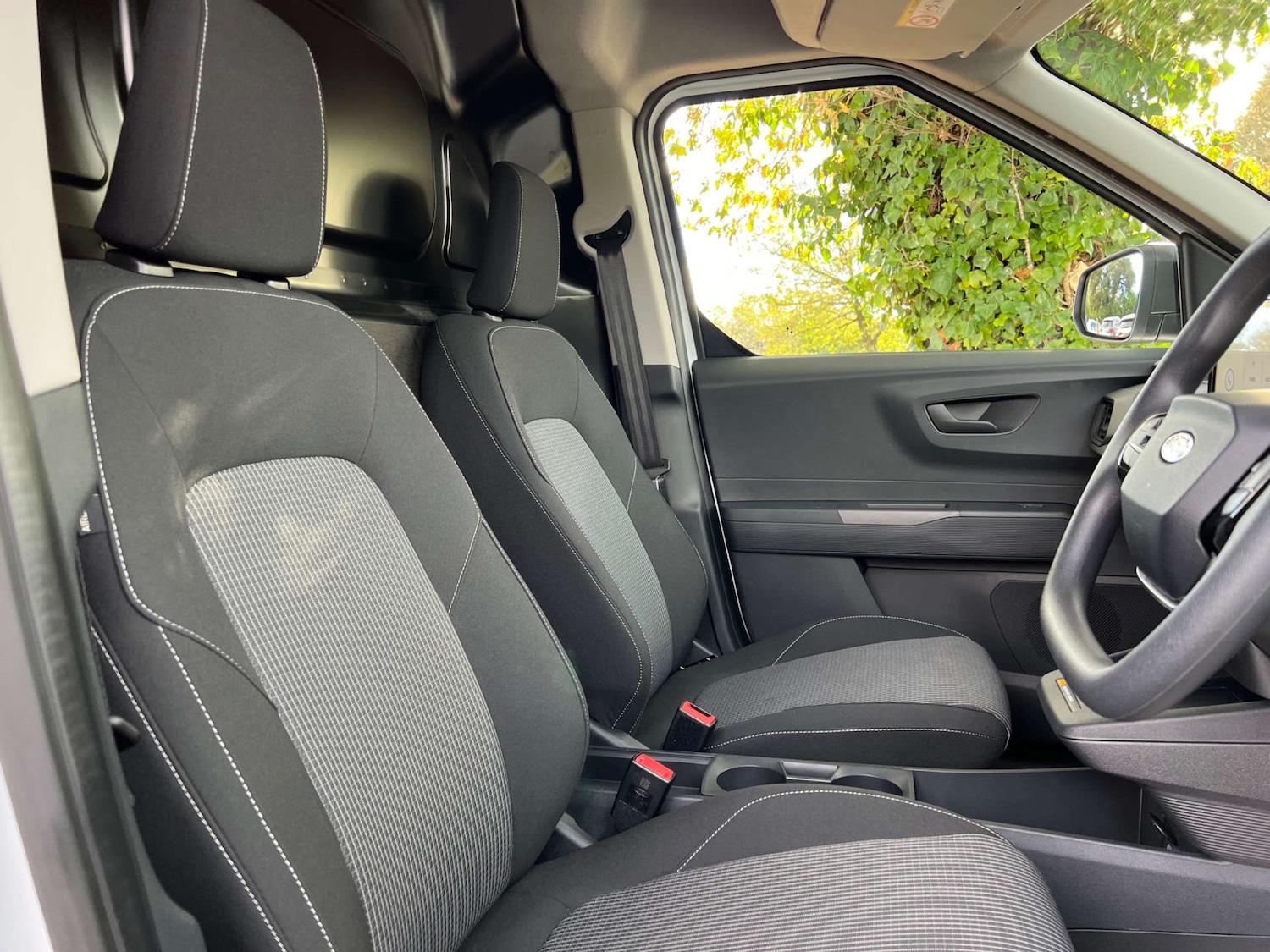 Used Ford E-Transit Courier 2025 for sale - 76340755: Photo 7