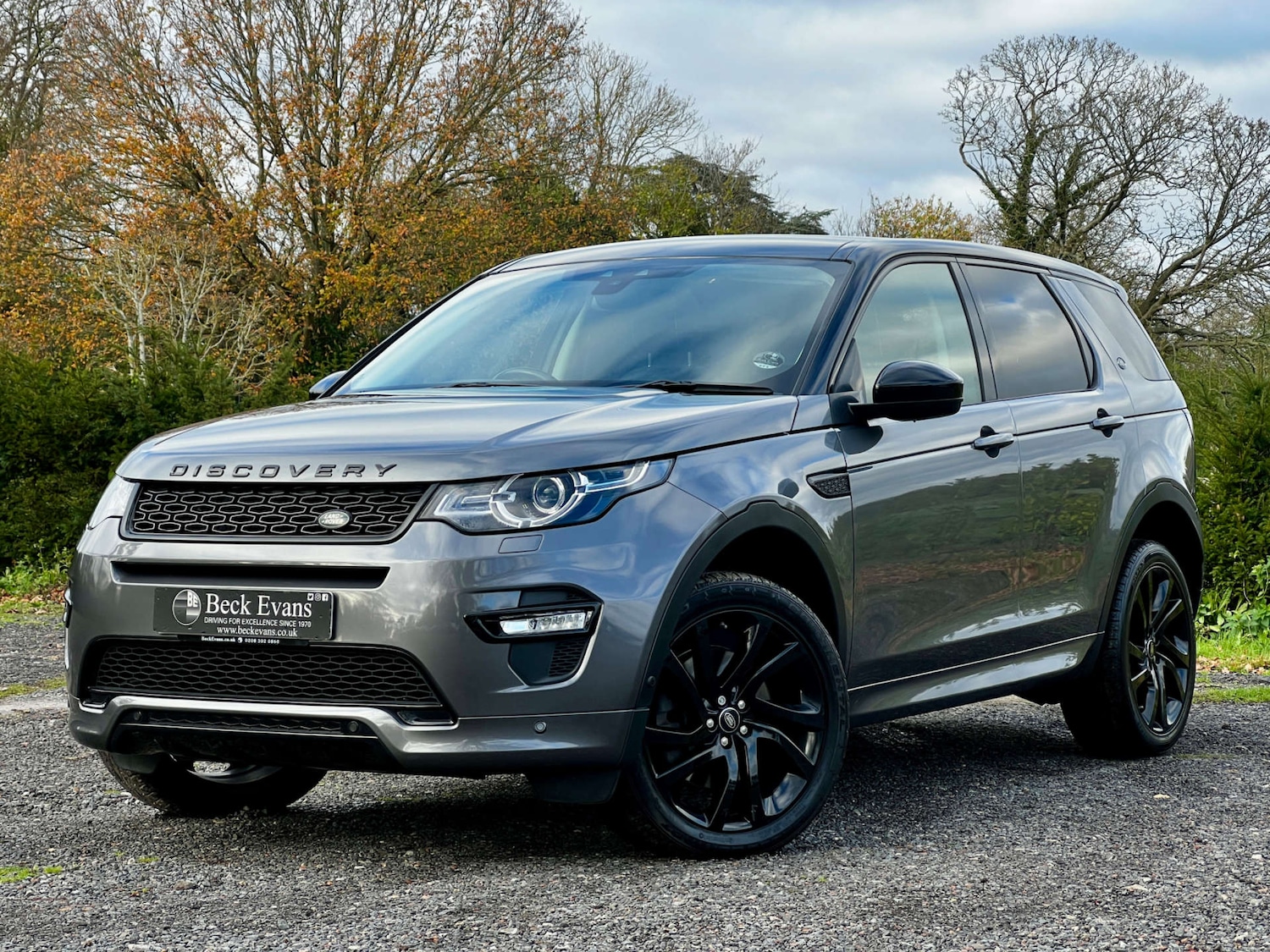 Used Land Rover Discovery Sport 2017 for sale - 76625872: Photo 1
