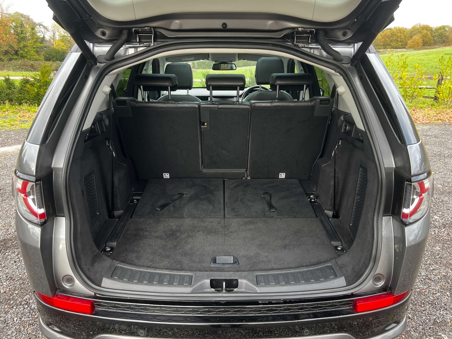 Used Land Rover Discovery Sport 2017 for sale - 76625872: Photo 17