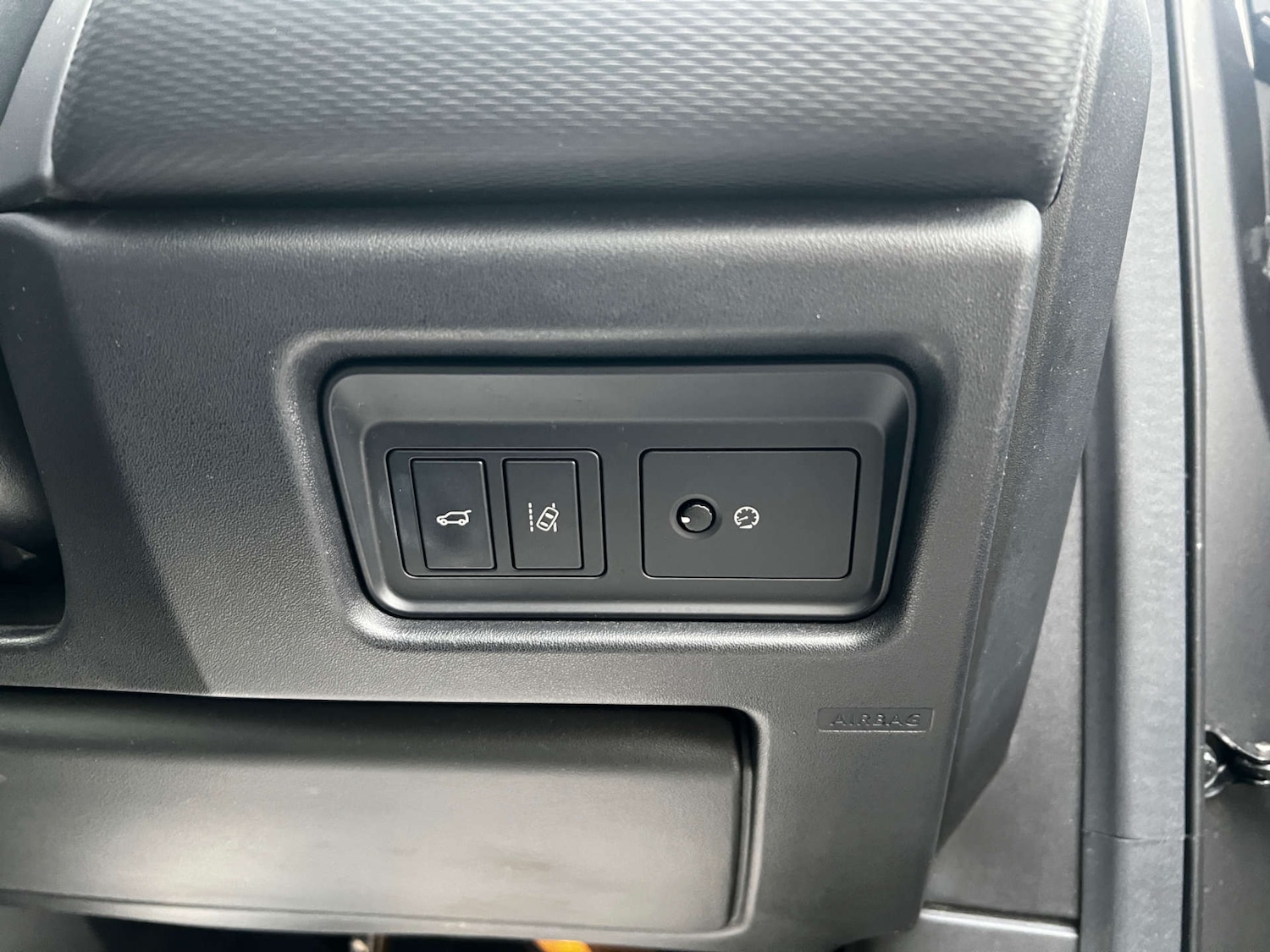 Used Land Rover Discovery Sport 2017 for sale - 76625872: Photo 28