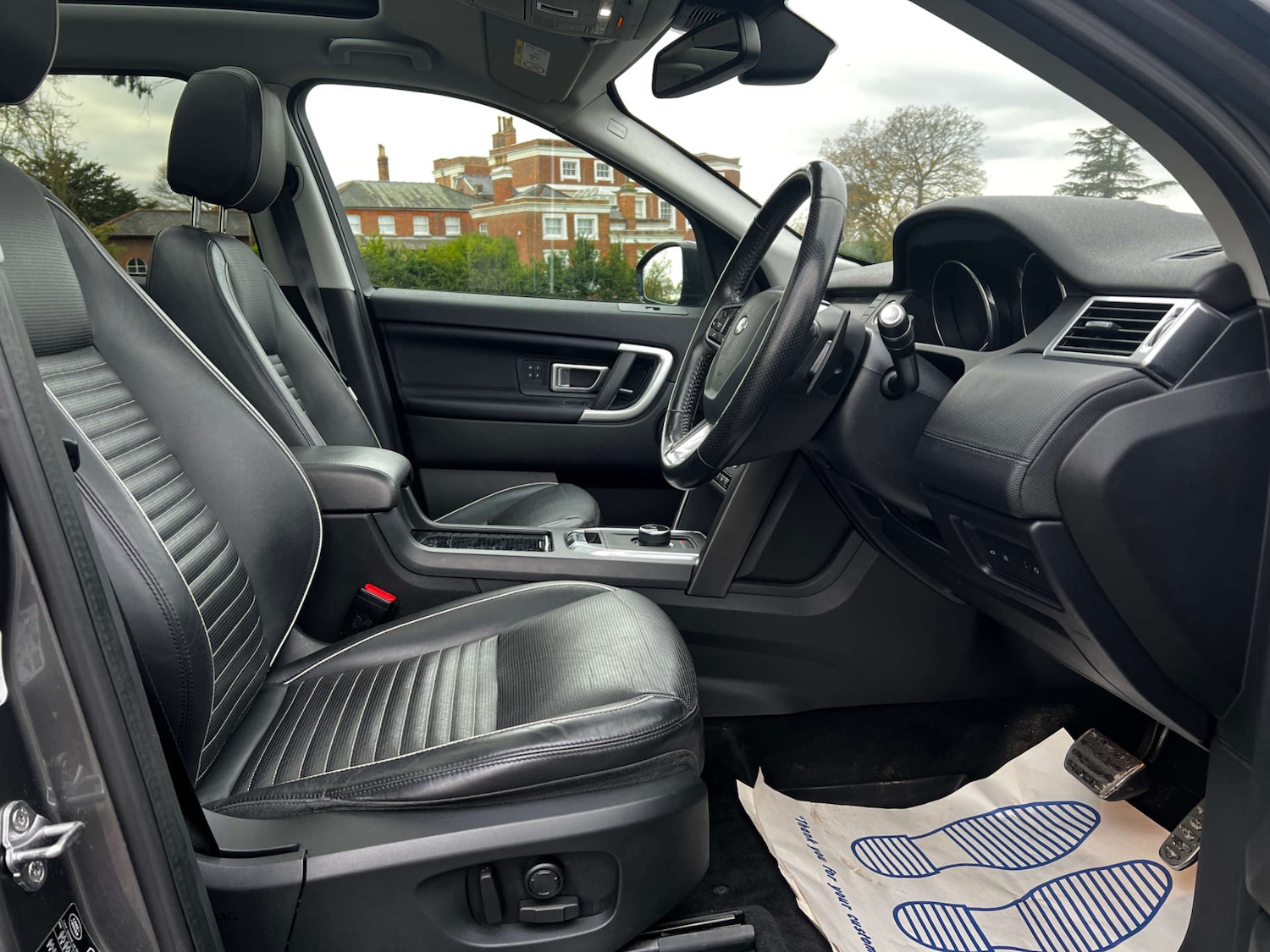 Used Land Rover Discovery Sport 2017 for sale - 76625872: Photo 33