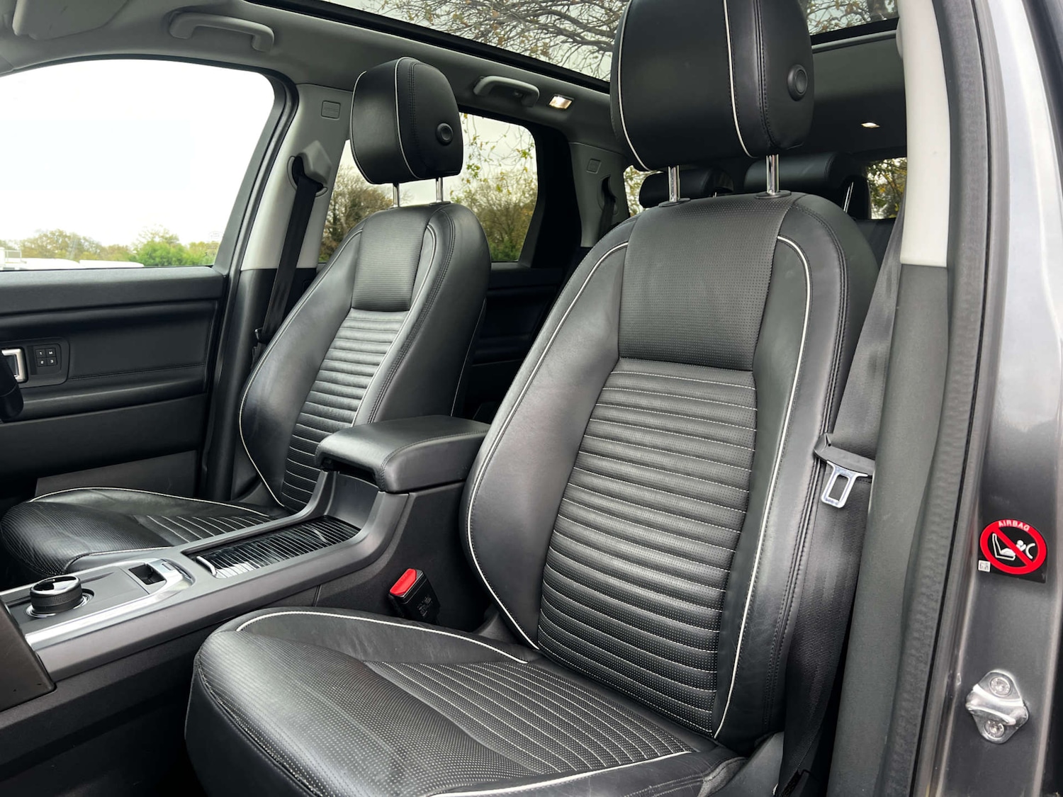 Used Land Rover Discovery Sport 2017 for sale - 76625872: Photo 40