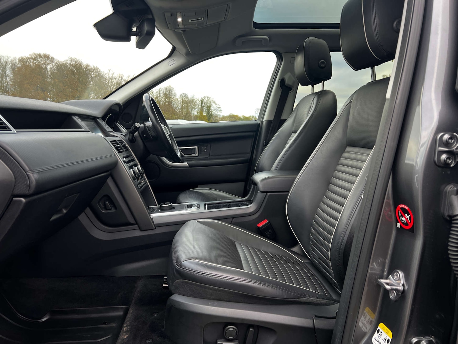 Used Land Rover Discovery Sport 2017 for sale - 76625872: Photo 41