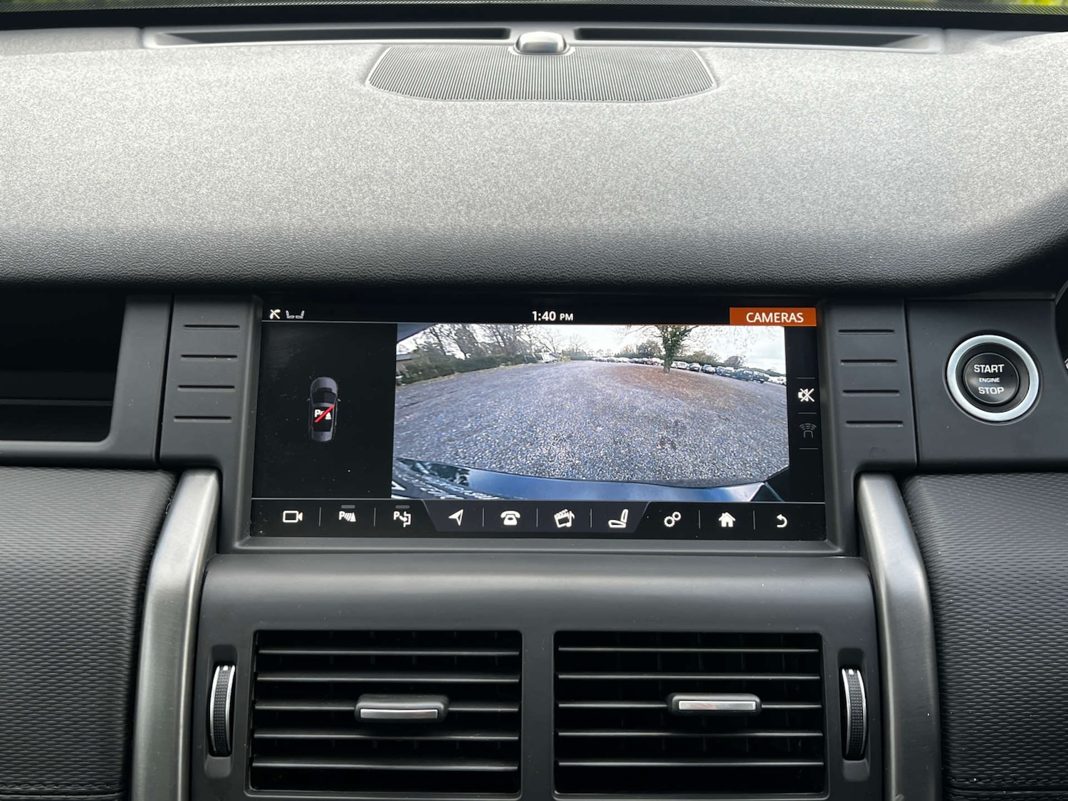 Used Land Rover Discovery Sport 2017 for sale - 76625872: Photo 5