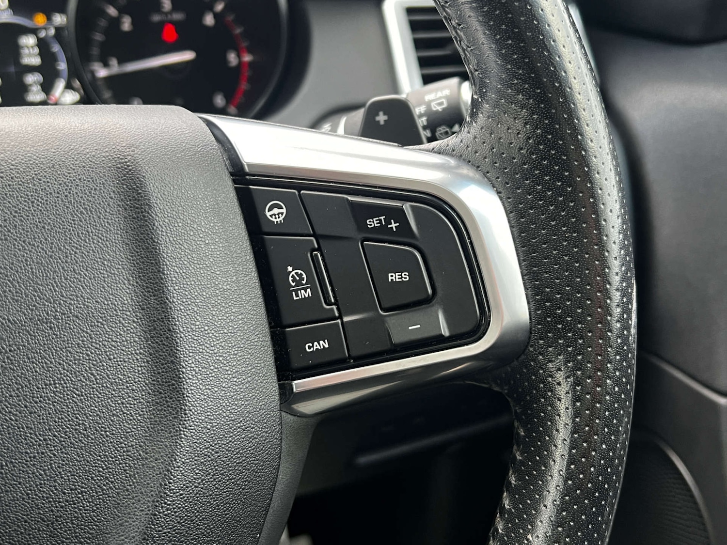 Used Land Rover Discovery Sport 2017 for sale - 76625872: Photo 52