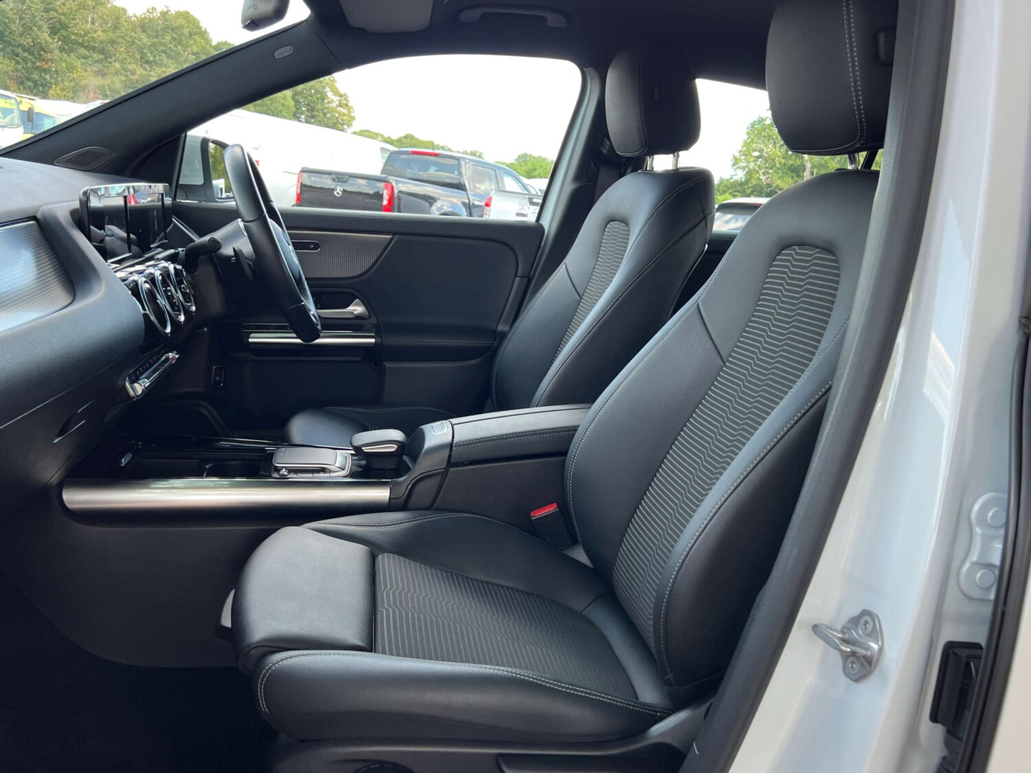 Used Mercedes-Benz GLA 2021 for sale - 76277547: Photo 33