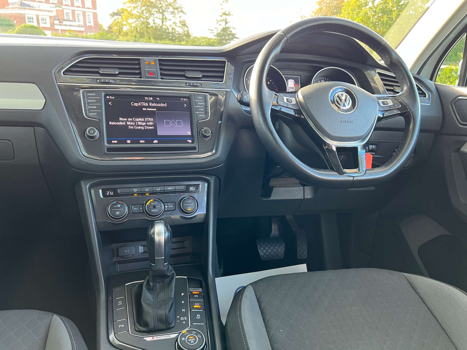 Used Volkswagen Tiguan 2016 for sale - 76301961: Photo 4