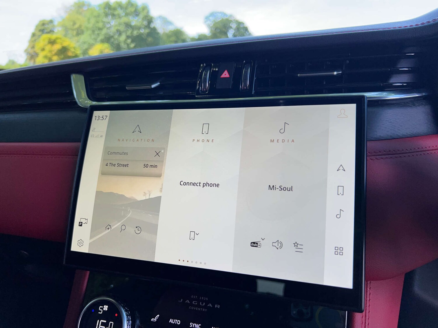 Used Jaguar F-Pace 2022 for sale - 76285150: Photo 22