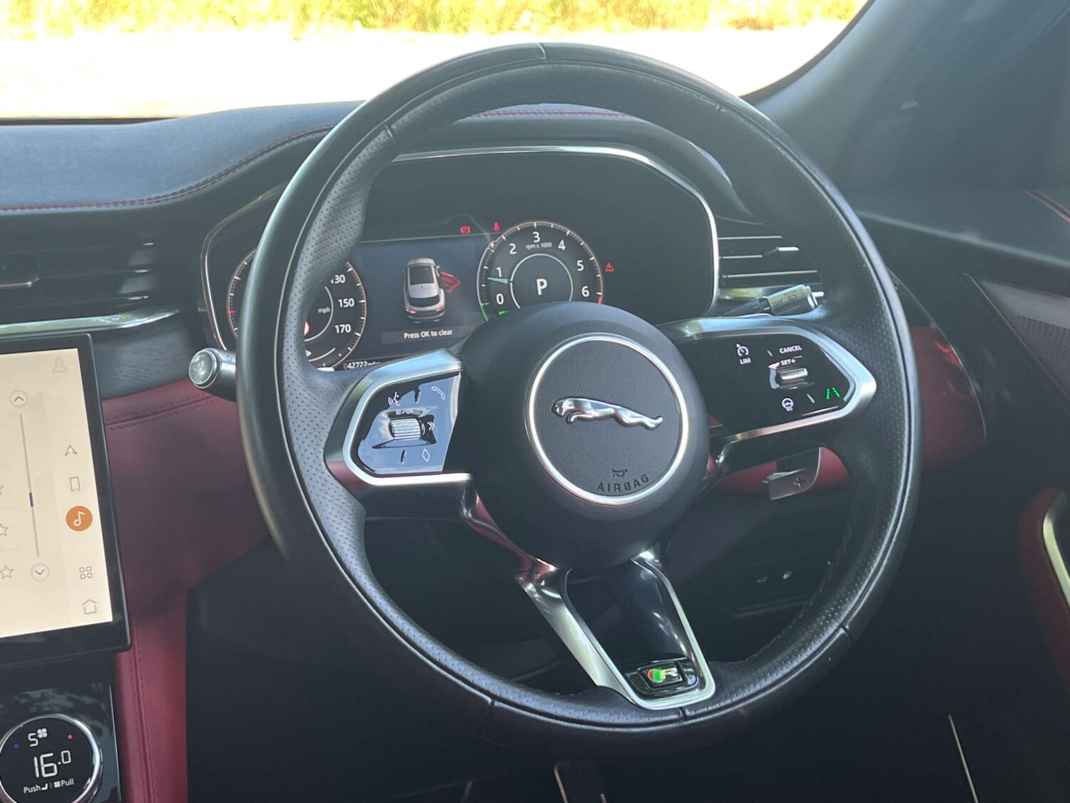 Used Jaguar F-Pace 2022 for sale - 76285150: Photo 37