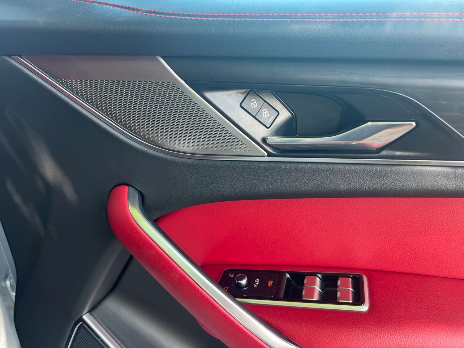 Used Jaguar F-Pace 2022 for sale - 76285150: Photo 41