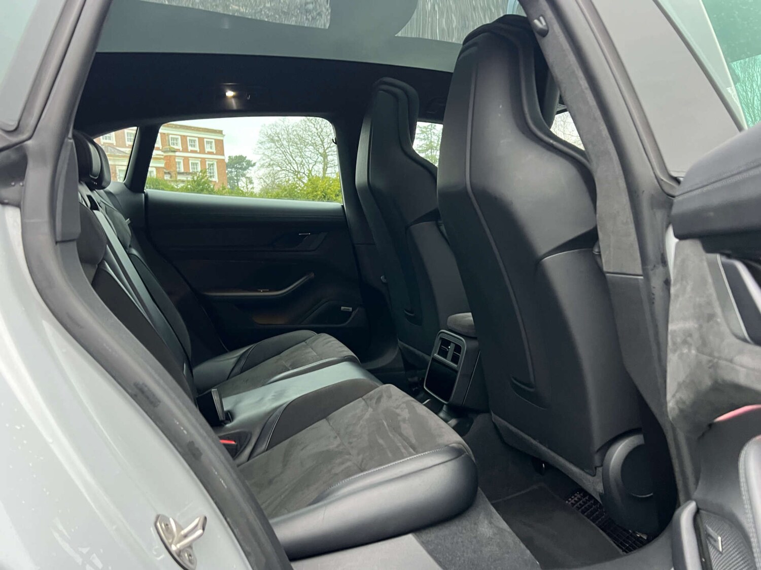 Used Porsche Taycan 2024 for sale - 77262727: Photo 25