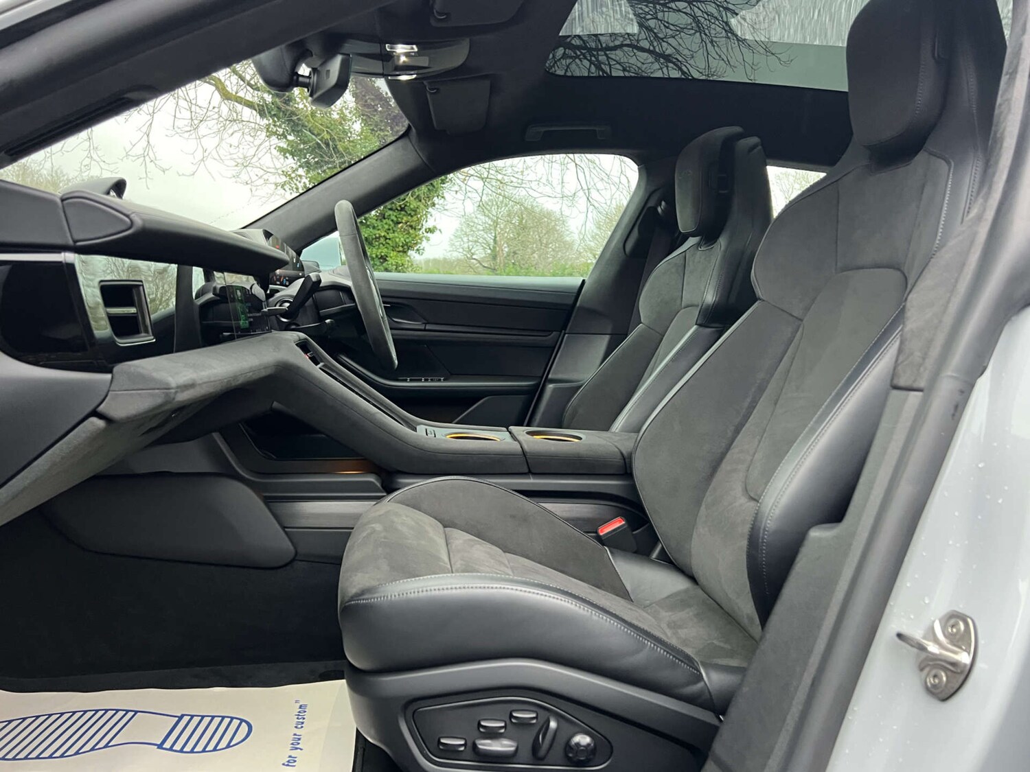 Used Porsche Taycan 2024 for sale - 77262727: Photo 28