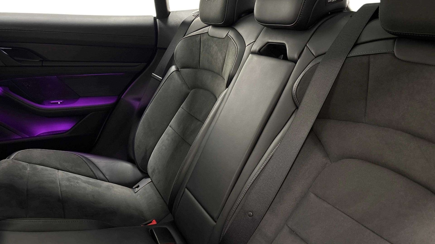 Used Porsche Taycan 2024 for sale - 77262727: Photo 8