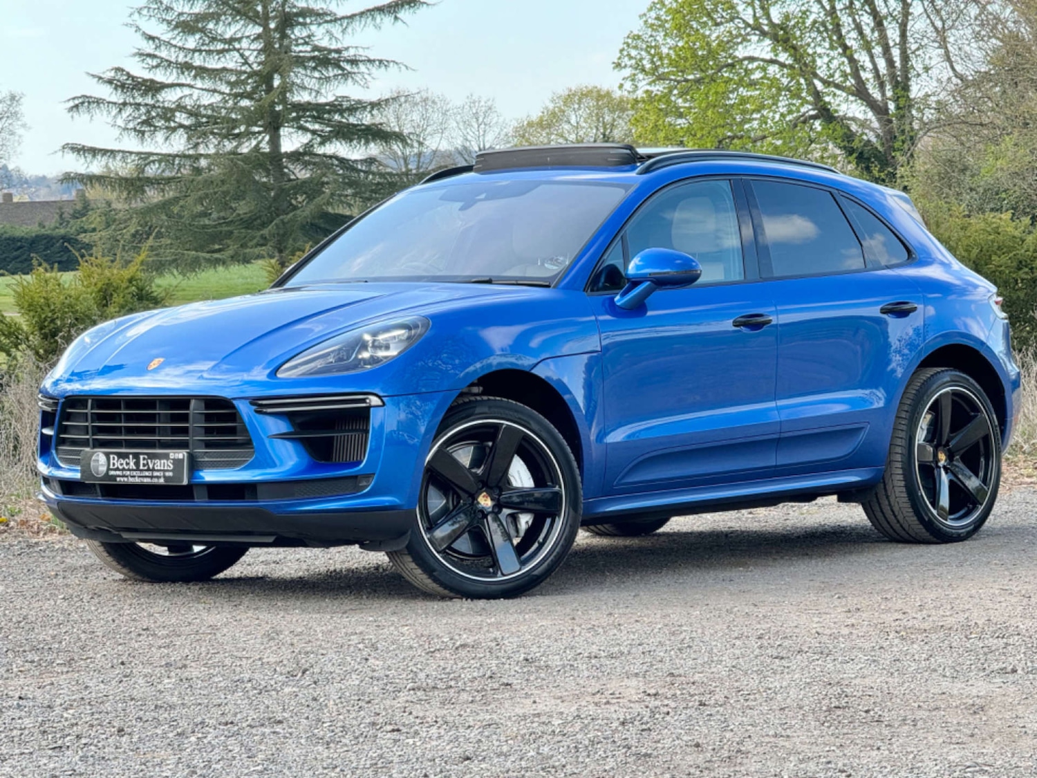 Used Porsche Macan 2020 for sale - 76363572: Photo 1