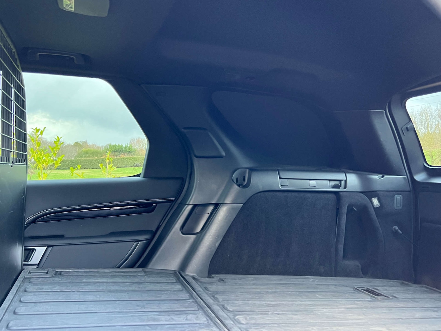 Used Land Rover Discovery 2024 for sale - 77422797: Photo 16