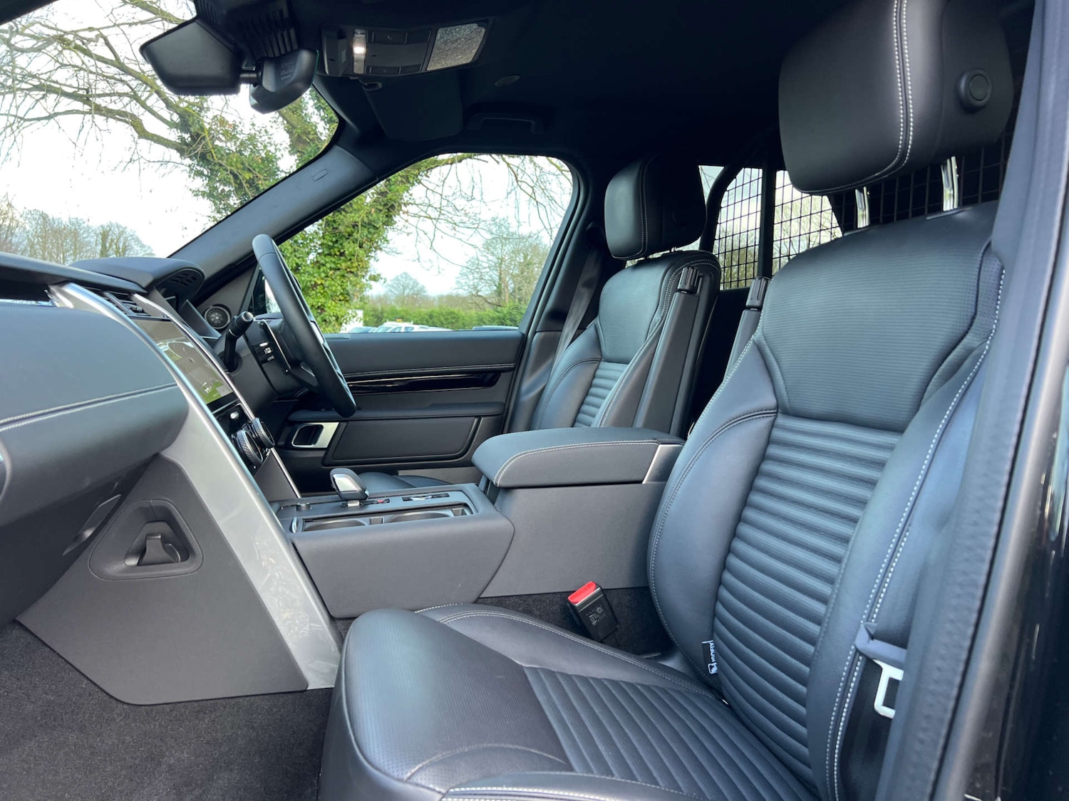 Used Land Rover Discovery 2024 for sale - 77422797: Photo 35