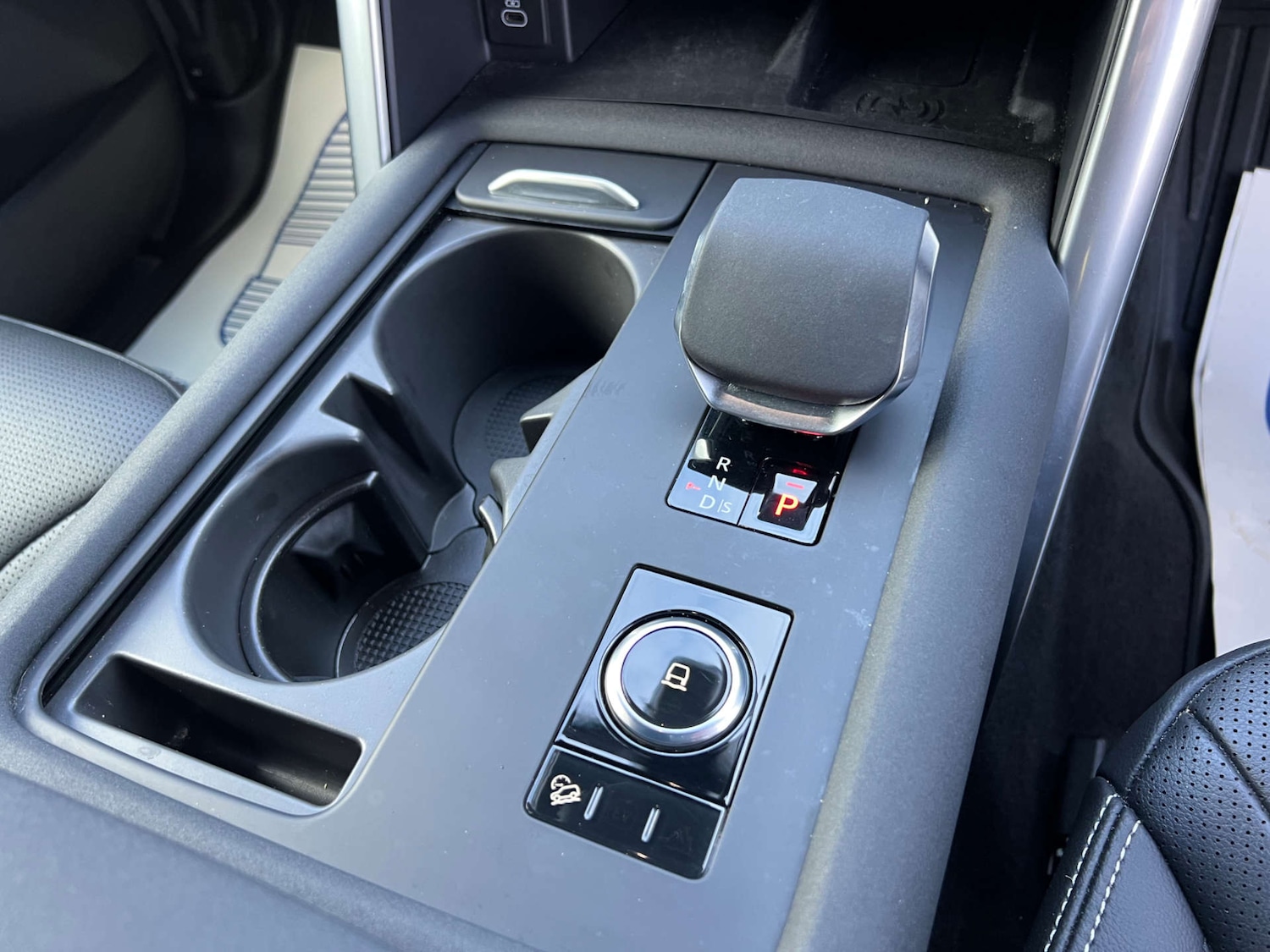 Used Land Rover Discovery 2024 for sale - 77422797: Photo 41