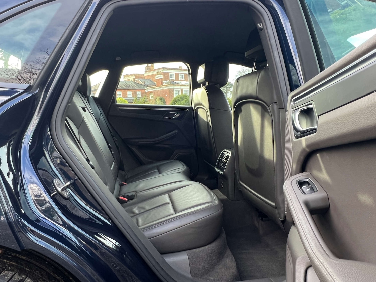 Used Porsche Macan 2017 for sale - 77368186: Photo 17