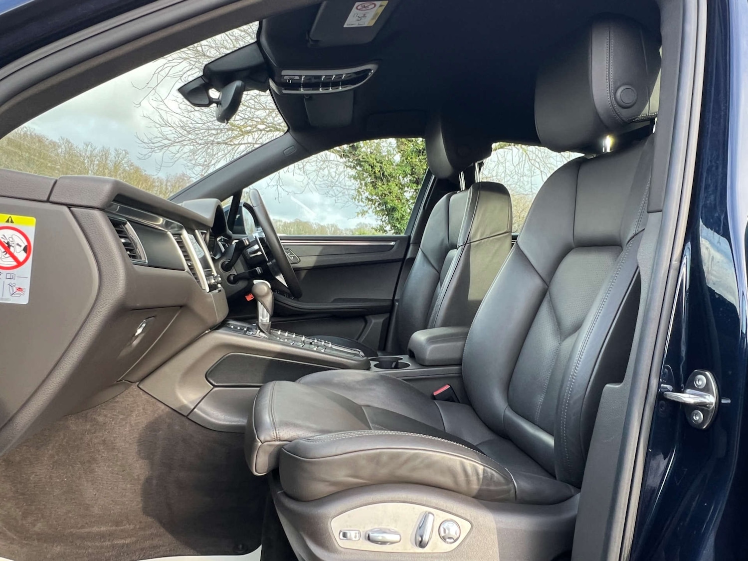 Used Porsche Macan 2017 for sale - 77368186: Photo 33