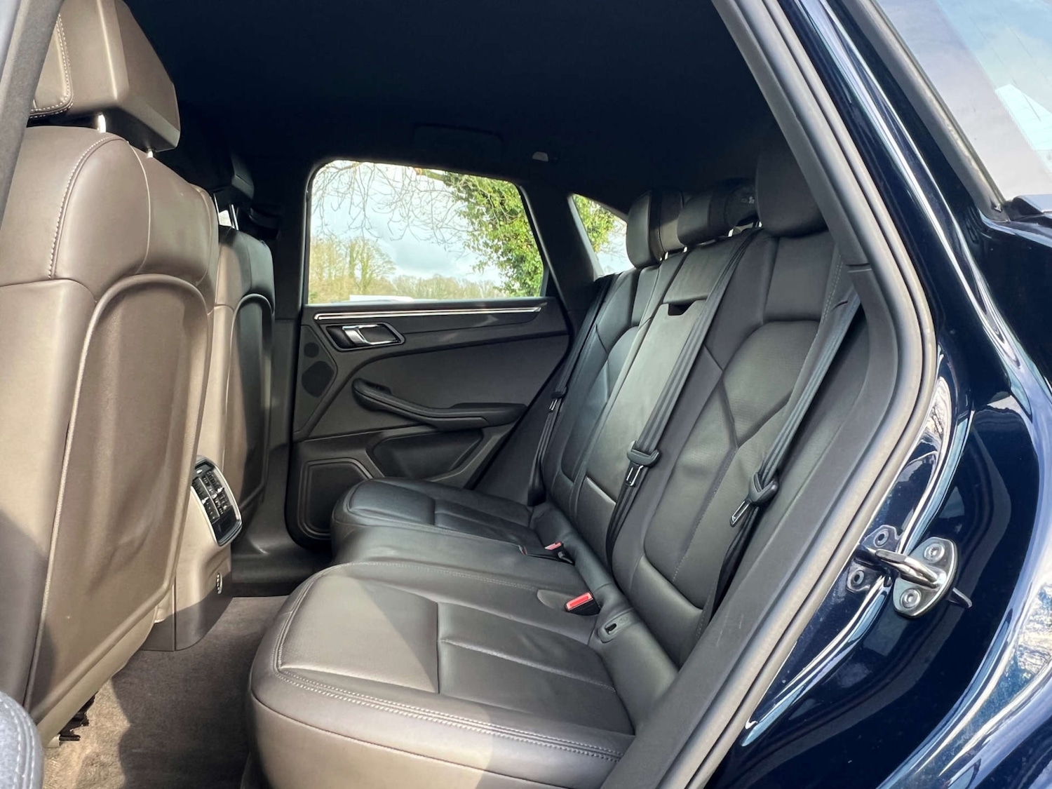 Used Porsche Macan 2017 for sale - 77368186: Photo 37