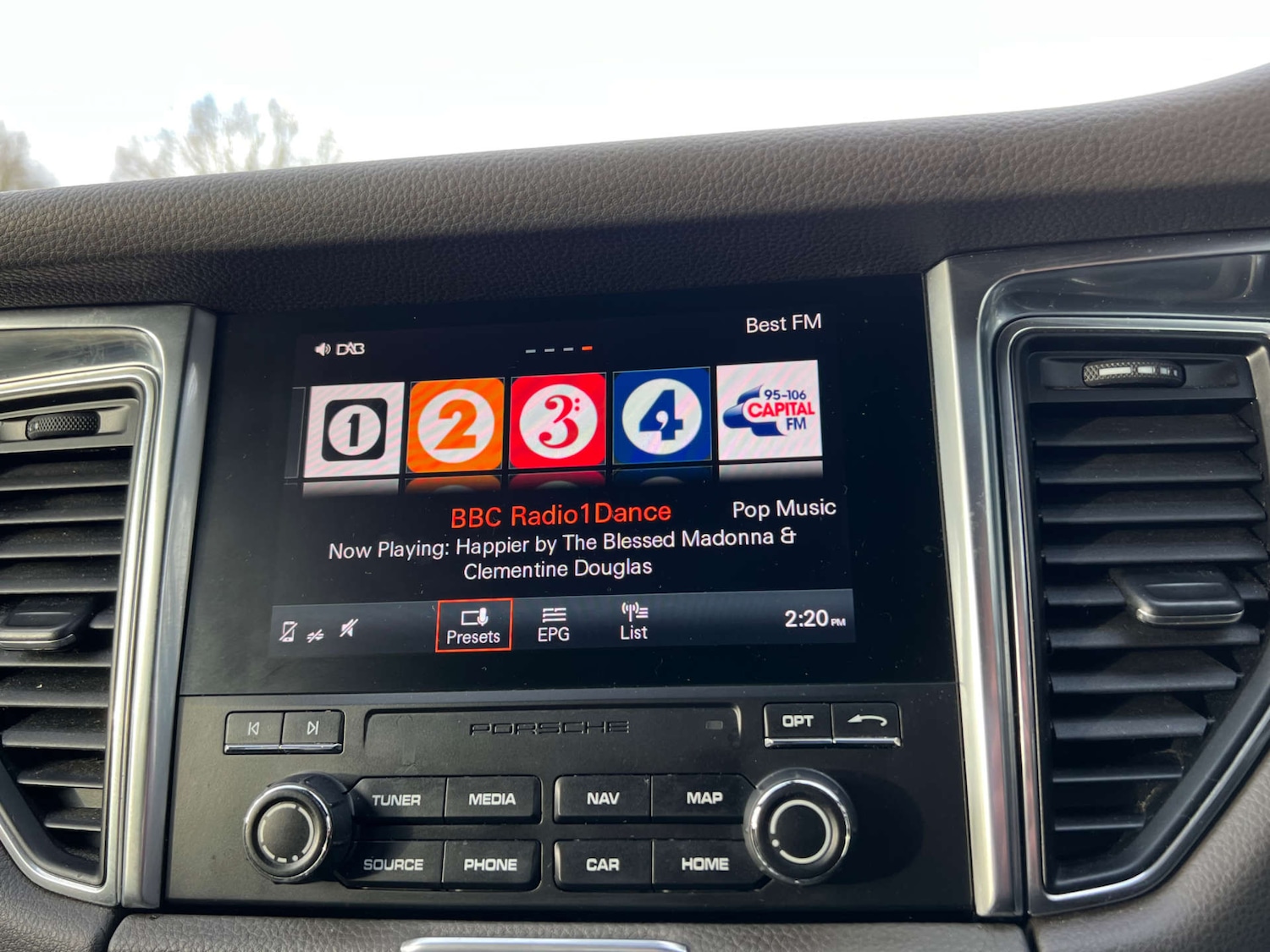 Used Porsche Macan 2017 for sale - 77368186: Photo 45