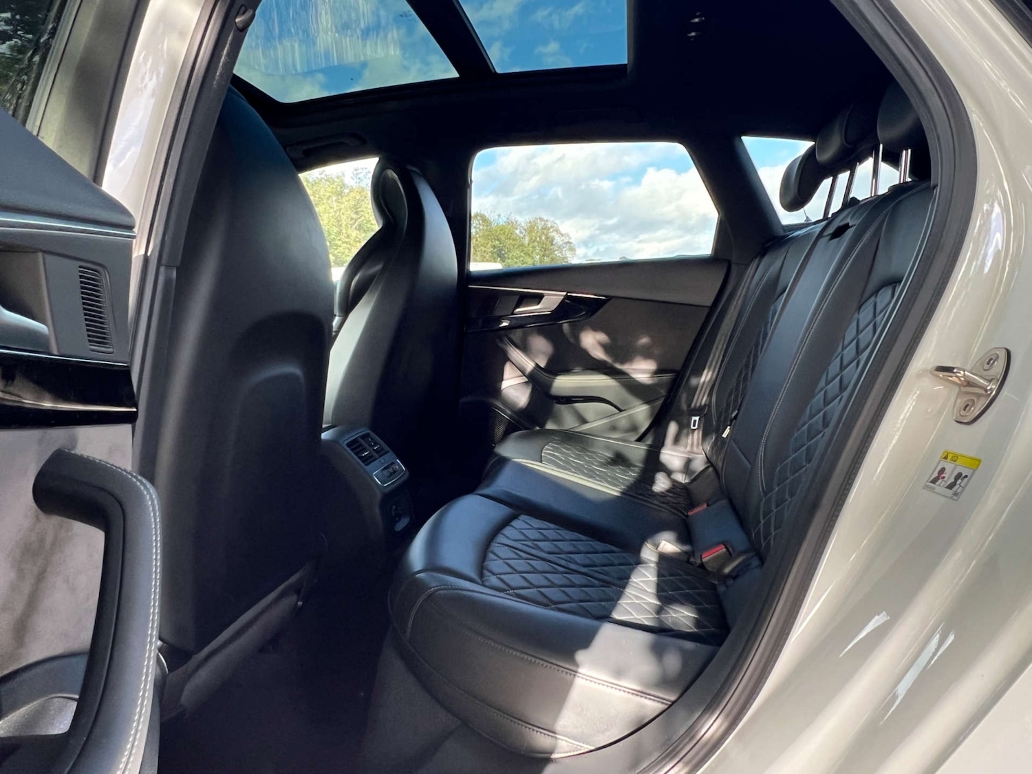 Used Audi A4 2018 for sale - 75920584: Photo 14