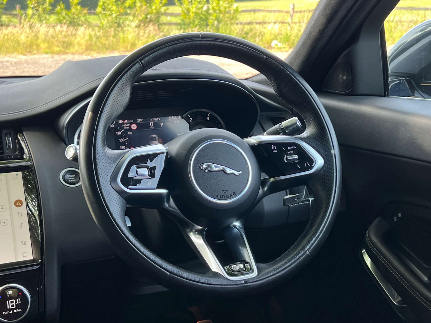 Used Jaguar E-Pace 2021 for sale - 76836429: Photo 29