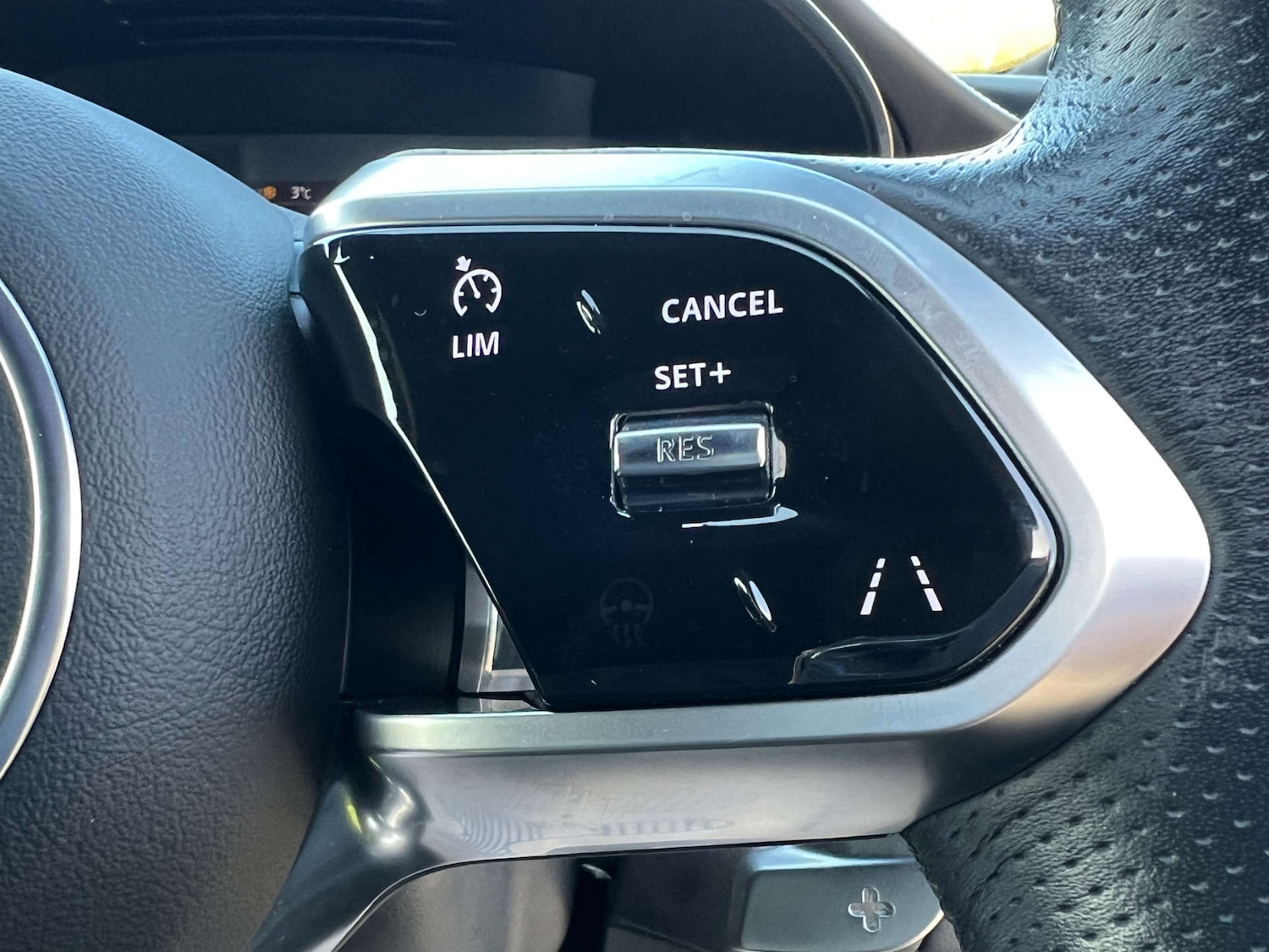 Used Jaguar E-Pace 2021 for sale - 76836429: Photo 51